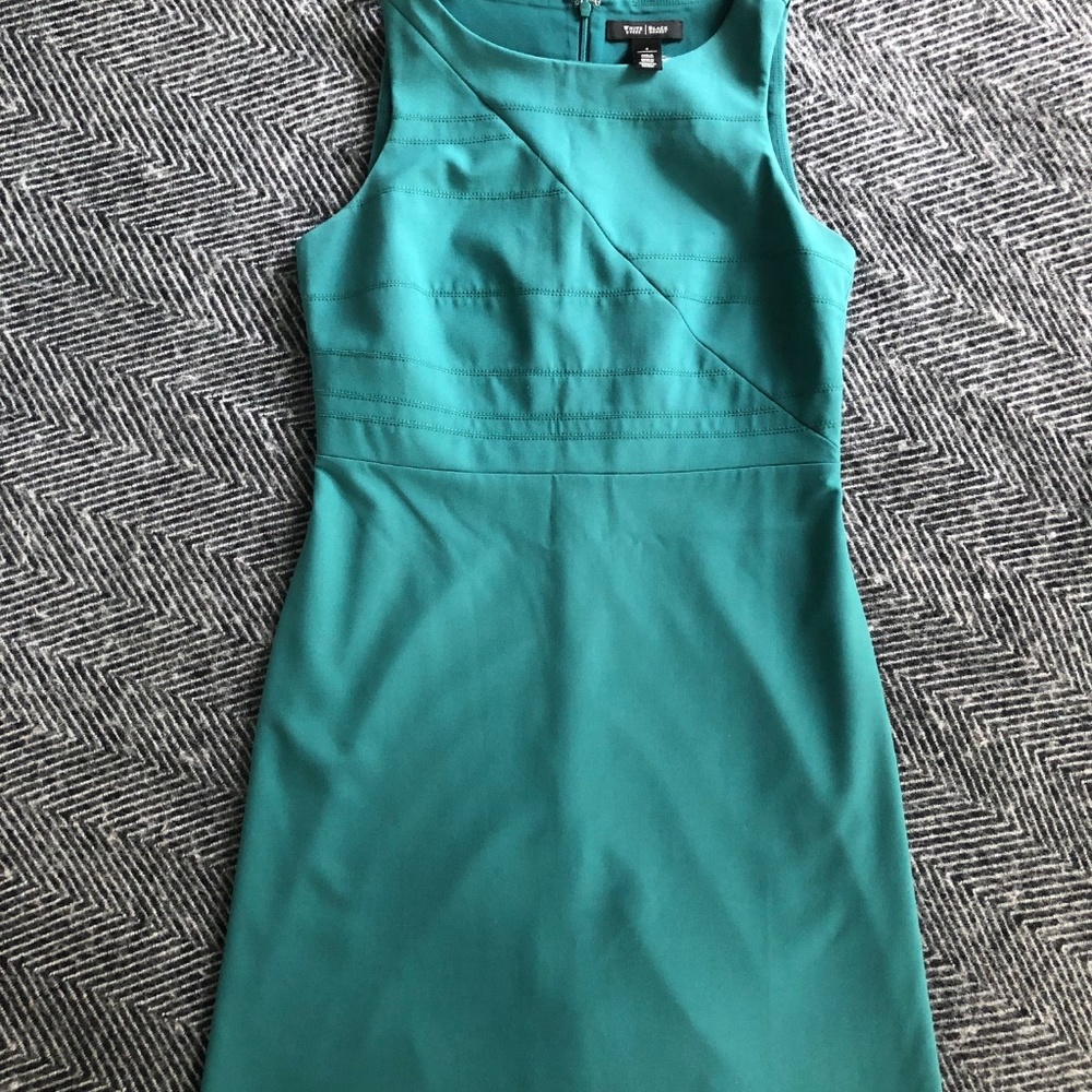 White House Black Market Green Sheath Dress